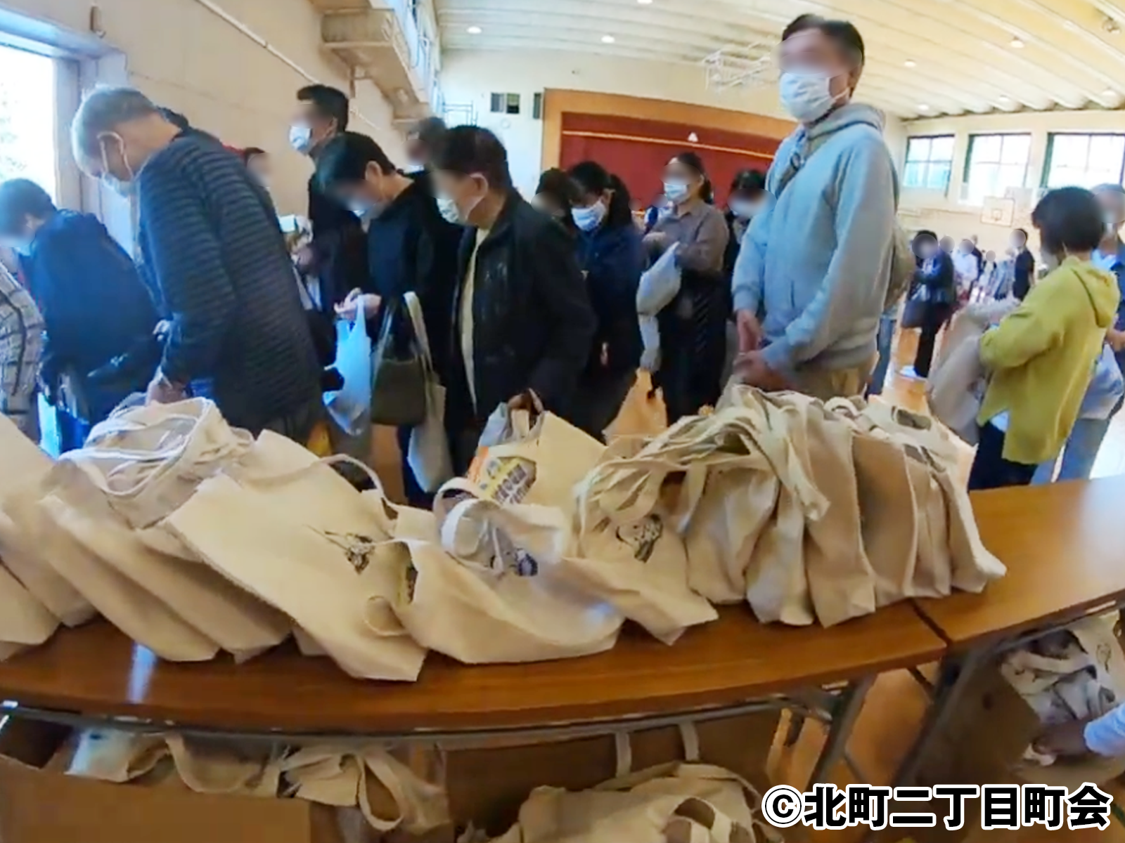 防災グッズの配布